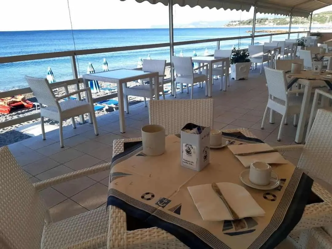 Hotel Savoy Varazze 3*,  Italy